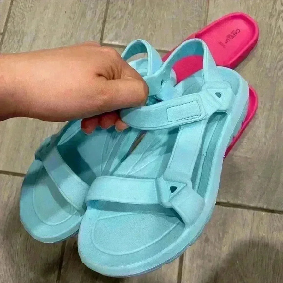 Girl Sandals Flip Flop Size 1​ - Picture 6 of 7